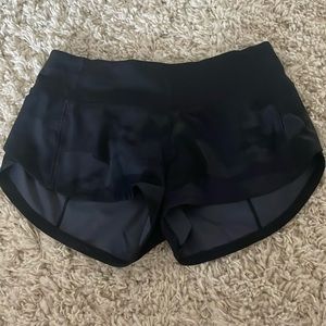 Lululemon Speed Ups 2.5 low rise Black Camo